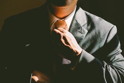 Technico-commercial : soigner sa tenue vestimentaire et optimiser son comportement dès  les premiers instants avec son client