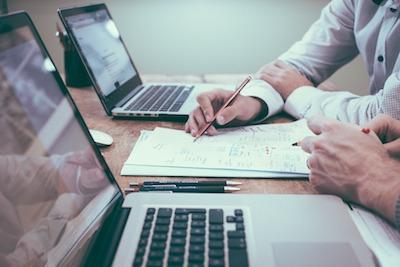 Technico-commercial itinérant et technico-commercial sédentaire: un binôme choc au sein de l’entreprise